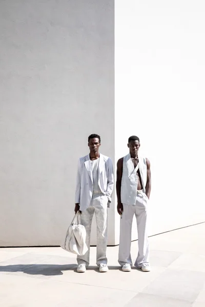 Look 25